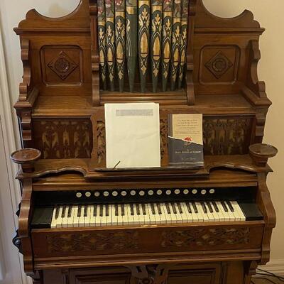 #65 True Antique Organ - Hillier Pump Organ Co.  