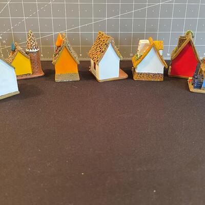 #98 Resin Swiss or German Houses (7) 