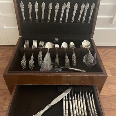 #100 Reed & Barton Sterling Silver Service for 12 "Vienna" 
