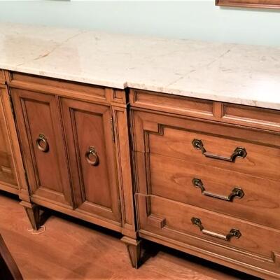 Lot #90  Thomasville MidCentury Modern Dresser w/2 mirrors