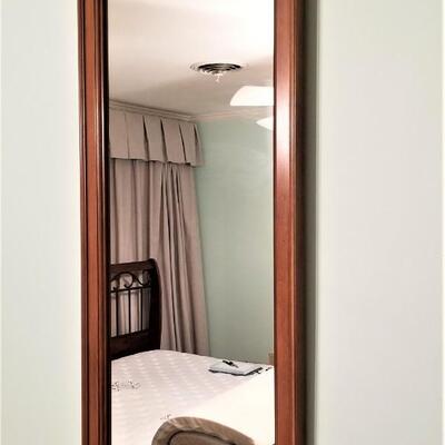 Lot #90  Thomasville MidCentury Modern Dresser w/2 mirrors