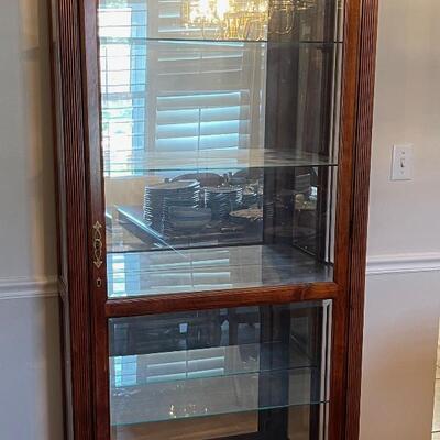#109 Howard Miller Curio # 1 