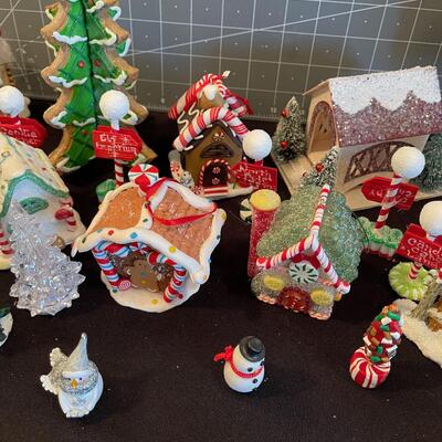 #140 Christmas Village Items MIXED Lot 