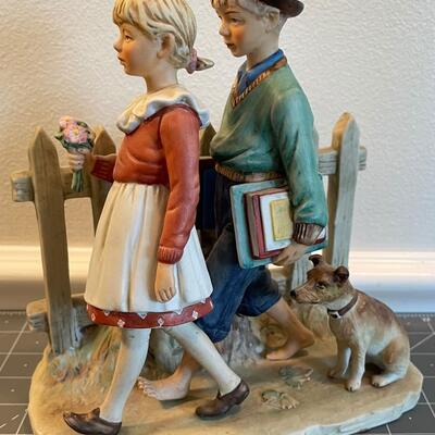 #146 Norman Rockwell Porcelain Statue 