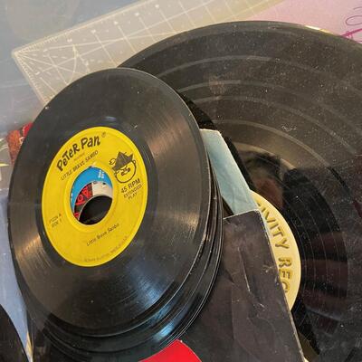 #147 Tub of Records: Children's, Classical, Rock 45's etc.