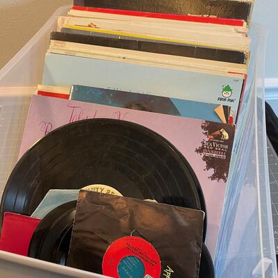 #147 Tub of Records: Children's, Classical, Rock 45's etc.