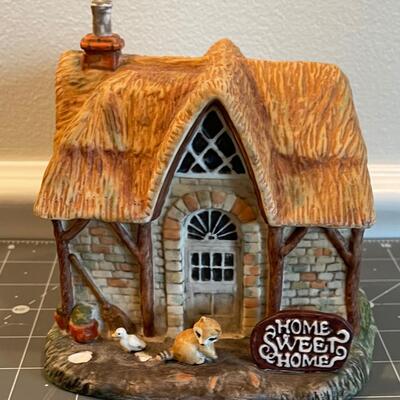 #151 Home Sweet Home Ceramic Music Box House
