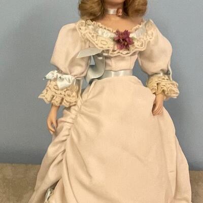 #191B Princess on the Go Porcelain Doll - White with Light Blue