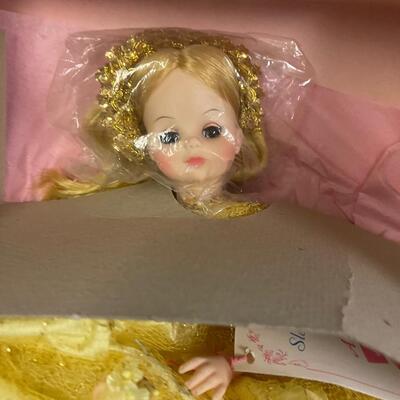 #192B Sleeping Beauty Madame Alexander - #1595