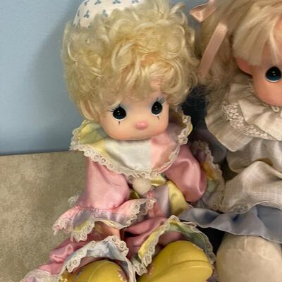#193B 2 Dolls 