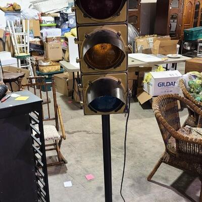 Street Stop Light - Item# 565