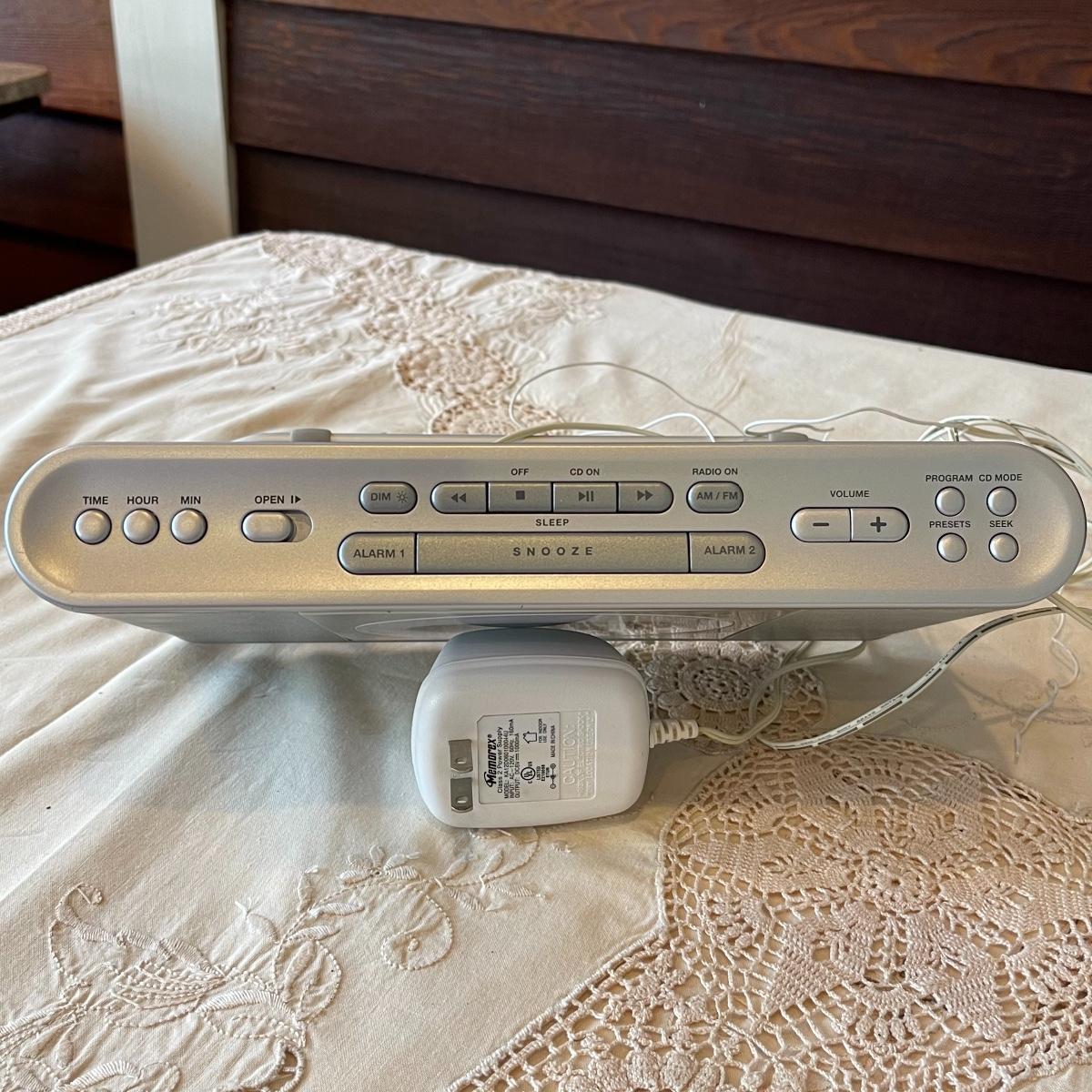 memorex-digital-cd-alarm-clock-estatesales