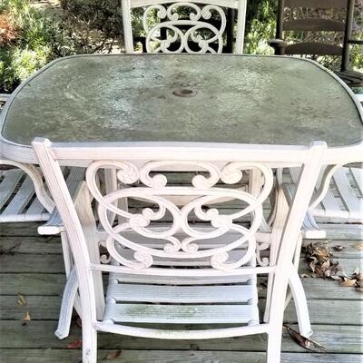 Lot #110  Aluminum Patio table/chairs