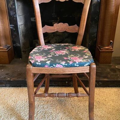 Vintage Wood Chair w Removable Seat