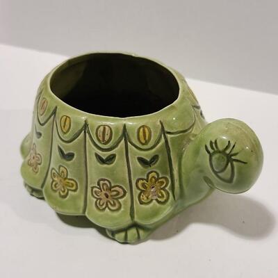 Turtle Planter  -Item# 582