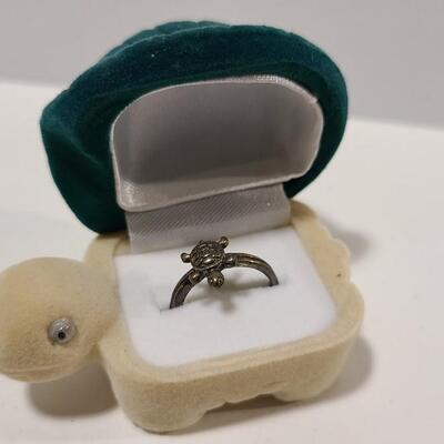 Turtle Ring in Turtle Shaped Box -Item# 598