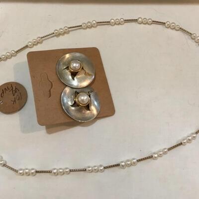 K1277 10k Yellow Gold Pearl Necklace and silver and Pearl Earrings