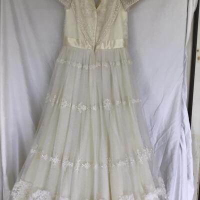 979-Antique Wedding Dress