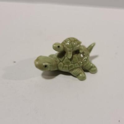 Bug House Japan Turtle Figurine -Item# 620