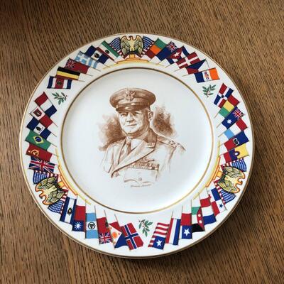 Lot 8 - Allied Nations Commemorative Plate General Arnold