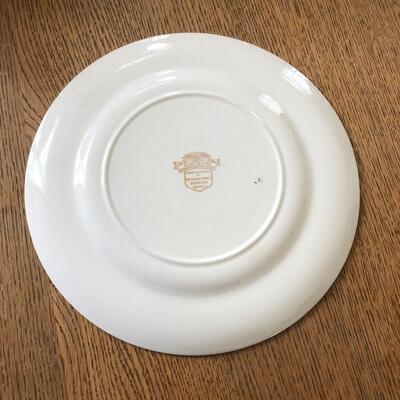 Lot 8 - Allied Nations Commemorative Plate General Arnold