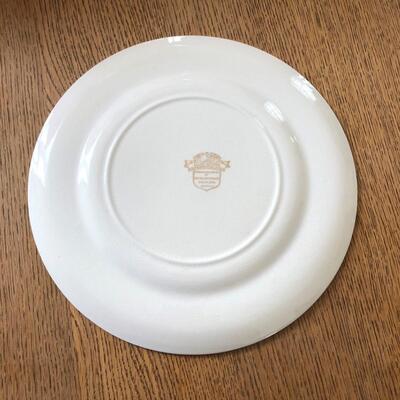 Lot 9 - Allied Nations Commemorative Plate General Eisenhower