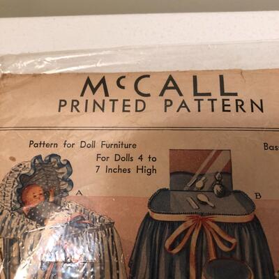 Lot 91 - Vintage Accessories Patterns