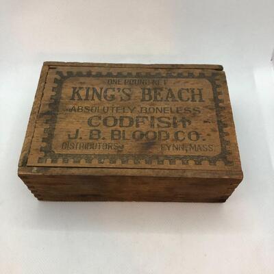 Lot 92 - King's Beach Codfish Box J.B. Blood Co.
