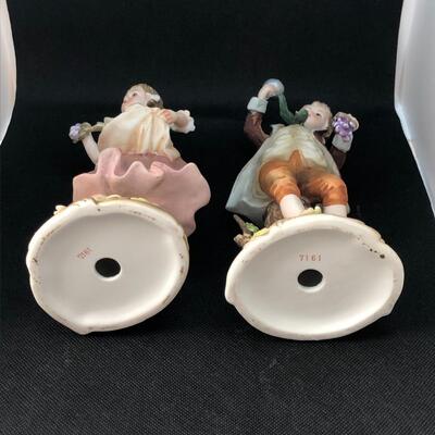 Lot 123 - Andrea by Sadek Figurines