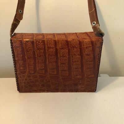 Lot 129 - 1950s Era Alligator Purse