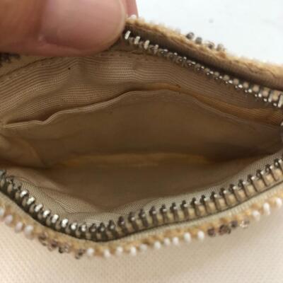 Lot 131 - Beaded Coin Purse