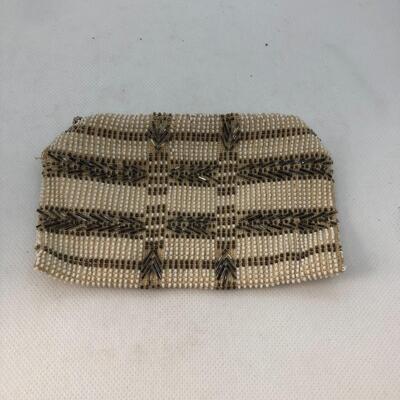 Lot 131 - Beaded Coin Purse