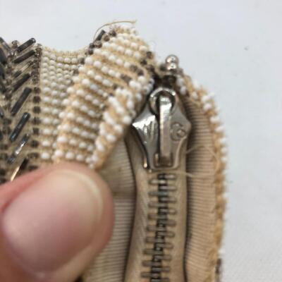 Lot 131 - Beaded Coin Purse