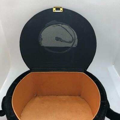 Lot 137 - Black Velvet Circular Purse