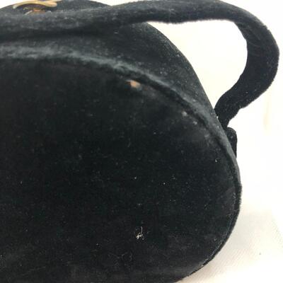 Lot 137 - Black Velvet Circular Purse