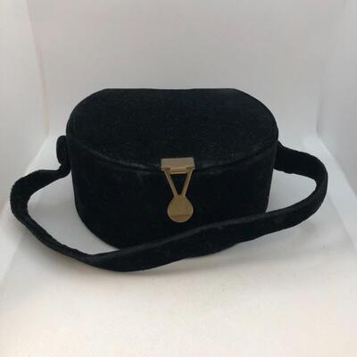 Lot 137 - Black Velvet Circular Purse