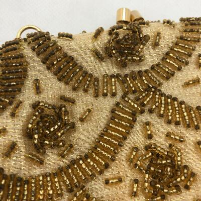 Lot 138 - Handmade in Hong Kong Beaded Purse