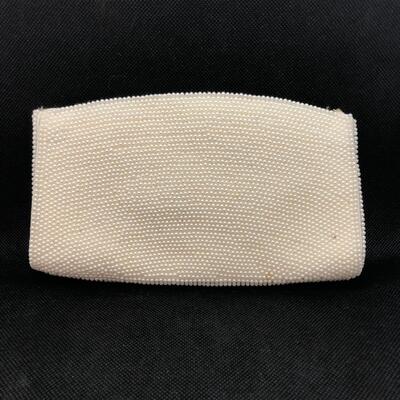 Lot 143 - White Beaded Clutch Purse