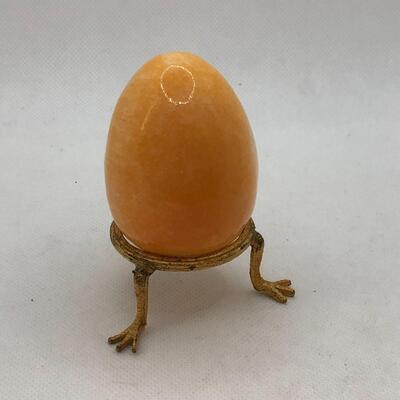 Lot 160 - Alabaster Egg with Stand