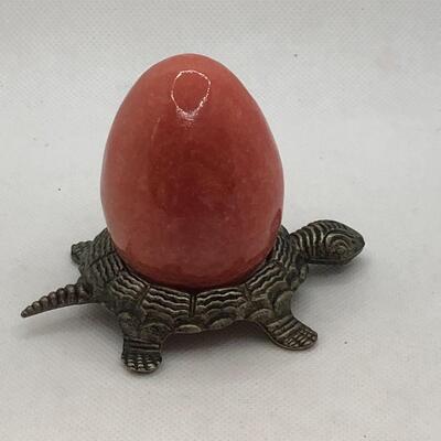 Lot 162 - Alabaster Egg with Stand
