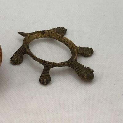 Lot 163 - Alabaster Egg with Stand