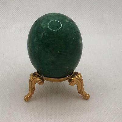 Lot 164 - Alabaster Egg with Stand