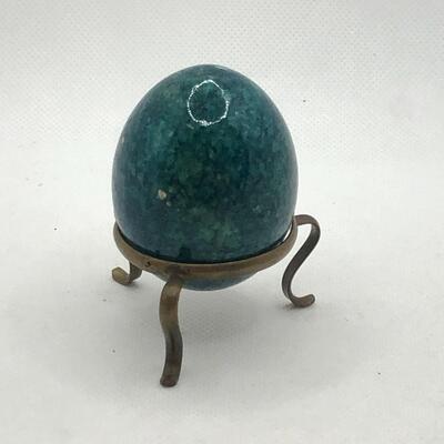 Lot 165 - Alabaster Egg with Stand