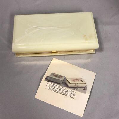 Lot 183 - Alabaster Look Jewelry Box