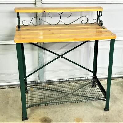 Lot #126  Potting Table