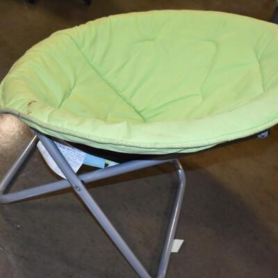 Bright Green Saucer Chair. Needs Cleaning