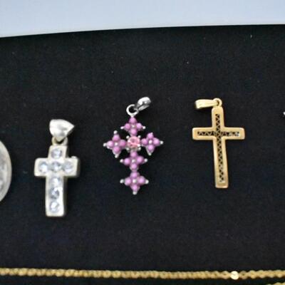 16 pc Religious Jewelry & Trinkets. Some are Double Sided