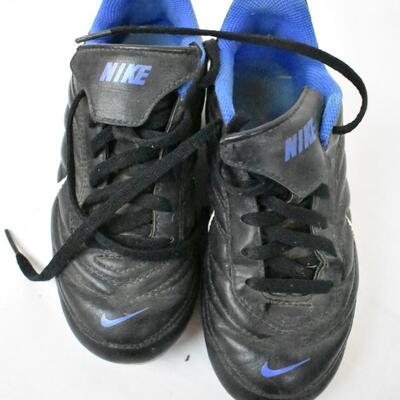 4 pairs Sports Shoes: Nike 10C, Nike 13C, Sketchers Blue Green 2.5, UA B&W 6Y