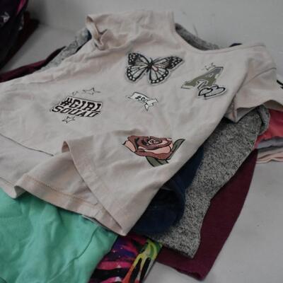 Lot of Girl's Clothes: 18-24 Months - Used, good condition