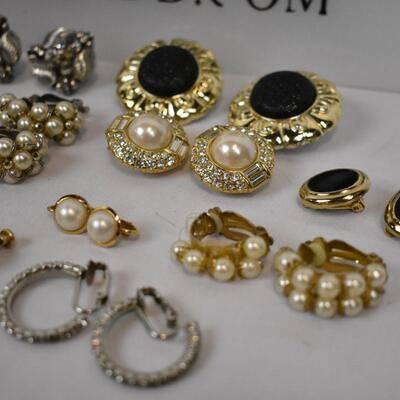 Lot of Costume Jewelry: Clip-On Earrings